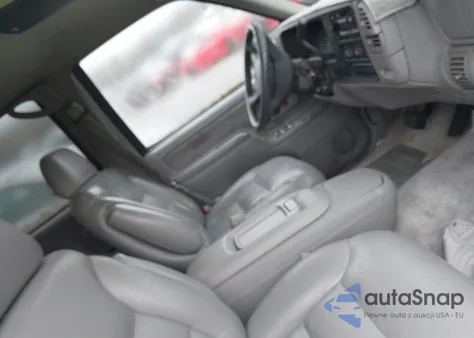 1999 Chevrolet Tahoe Lt z USA, uszkodzony, nr VIN 1GNEC13R7XJ481406